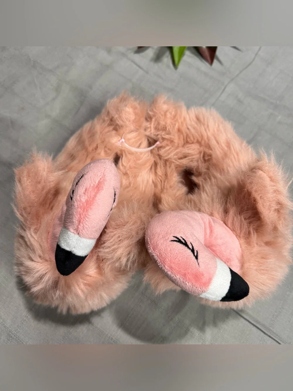 Old Navy Flamingo Fuzzy Slippers Girls Size 12-13 Pink House Shoes novelty